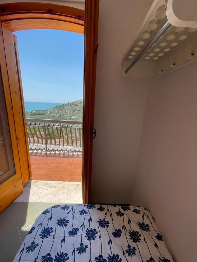 Colori Del Sud - Residence Mattinata Luaran gambar