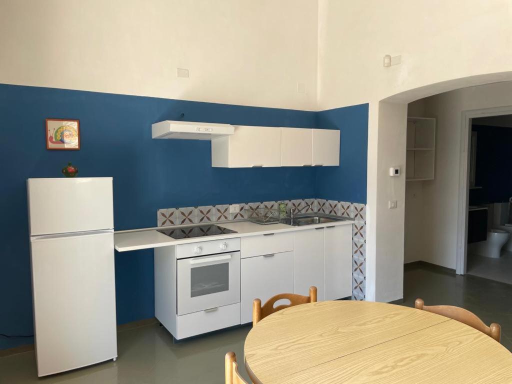 Colori Del Sud - Residence Mattinata Luaran gambar